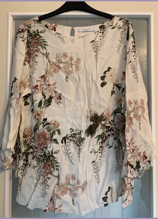 White Floral Blouse – Size Small, Feminine Everyday Wear, brand: WOMAN, condition: Very good, size: S / 8, £3.00, £3.85 includes Buyer Protection