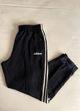 Pantalon Adidas homme bleu marine taille, marque: adidas, état: Très bon état, taille: L, 20,00 €, 21,70 € Protection acheteurs incluse