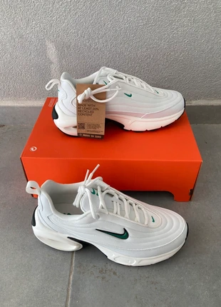 Chaussures Nike air Max portal, marque: Nike, état: Neuf avec étiquette, taille: 39, 45,00 €, 47,95 € Protection acheteurs incluse
