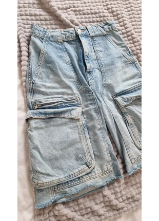 Joli bermuda cargo bleu denim Zara T36/S TBE, marca: Zara, estado: Muy bueno, tamaño: S / 36 / 8, 14,90 €, 16,35 € Protección al comprador incluida