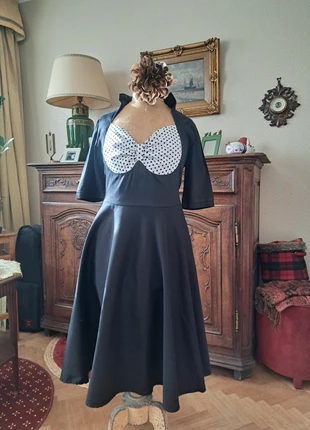 Robe vintage Dolly & Dotty, brand: Dolly and Dotty, condizioni: Ottime, taglia: 4XL / IT 52 / EU 48, €20.00, €21.70 include la Protezione acquisti