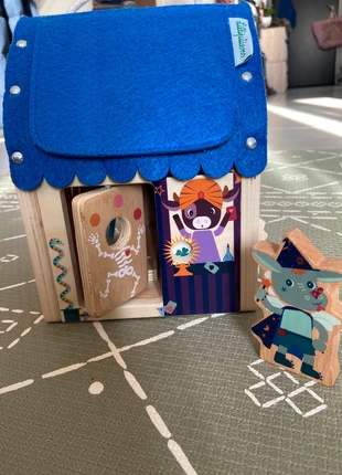 Maison d’activités en bois – Jouet d’éveil, marca: Lilliputiens, estado: Muito bom, tamanho: 12-18 meses / 80 cm, €18.00, €19.60 inclui Proteção do Comprador