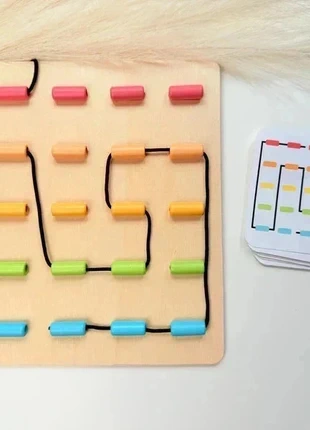 Jeu d'enfilage de corde lacets bois montessori reproduire les cartes, marke: Montessori, zustand: Neu, größe: 4 Jahre / 104, 10,90 €, 12,15 € beinhaltet Vinted-Käuferschutz Pro