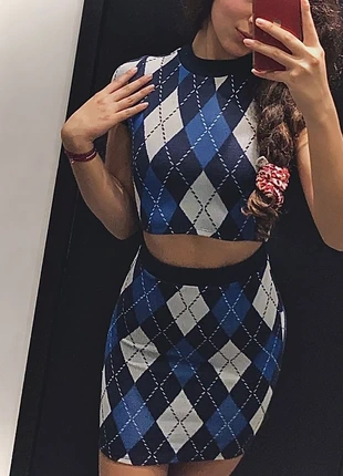 2 pieces knitted set - show off your hips and curve, brand: H&M, condizioni: Ottime, taglia: M / IT 42 / EU 38, €10.00, €11.20 include la Protezione acquisti