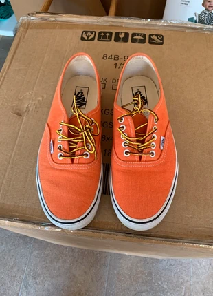 Vans Authentic Arancione Taglia 42,5, indossate 2 volte, praticamente nuove!, marke: Vans, zustand: Neu, größe: 42.5, 35,00 €, 37,45 € inklusive Vinted-Käuferschutz