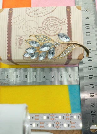 Broche avec la boîte, marca: Broche.fr, estado: Muito bom, €5.00, €5.95 inclui Proteção do Comprador Pro