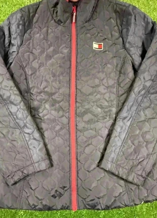 Tommy Hilfiger – Veste 3-en-1 femme All Weather System – Noir & Rouge – Taille M, merk: Tommy Hilfiger, staat: Heel goed, maat: M / 38 / 10, € 29,00, € 31,15 inclusief Kopersbescherming