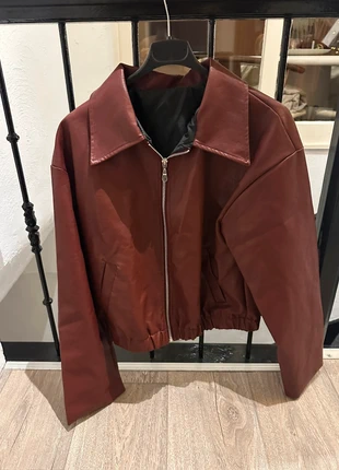 Bikerjas bordeaux nieuw, marque: geen merk, état: Neuf sans étiquette, taille: S / 36 / 8, 15,00 €, 16,45 € Protection acheteurs incluse