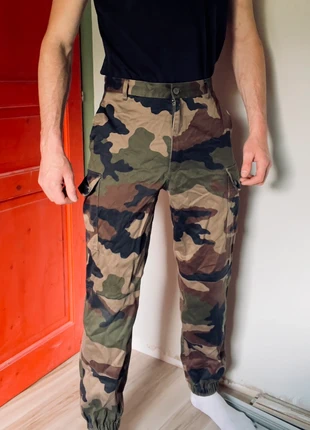 Pantalon de combat camouflage - FR40, marque: Militaire Équipement, état: Très bon état, taille: W31 | FR 40, 25,00 €, 26,95 € Protection acheteurs incluse
