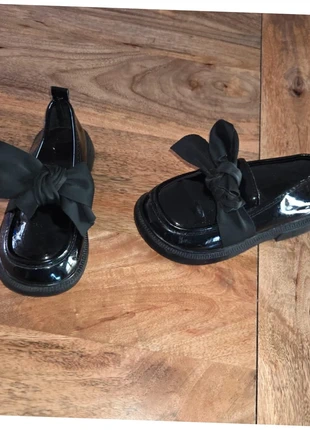 Paire de mocassins fille taille 28, condizioni: Buone, taglia: 28, €7.90, €9.00 include la Protezione acquisti Pro