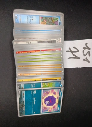 Carte pokémon série 151 premier 71 + promo de Noël lire l'annonce, marke: Pokémon, zustand: Neu, 4,65 €, 5,58 € inklusive Vinted-Käuferschutz