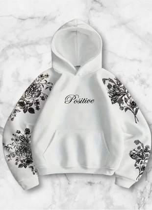 Hoodie blanc taille M, sweat à capuche imprimé floral noir, pull streetwear, marque: y2k, état: Très bon état, taille: M, 40,00 €, 42,70 € Protection acheteurs (Pro) incluse
