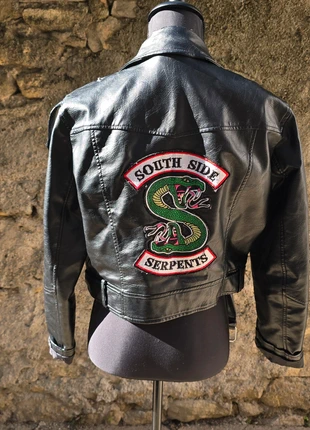 Veste en simili cuir South Side Serpents, marca: Don't Call Me Jennyfer, estado: Satisfactorio, tamaño: L / 40 / 12, 5,00 €, 5,95 € Protección al comprador incluida
