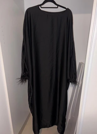Abaya plume, marque: Sarcelles, état: Très bon état, taille: Taille unique, 5,00 €, 5,95 € Protection acheteurs incluse