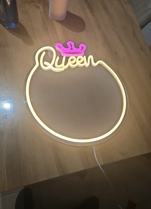 Miroir led queen, état: Très bon état, 5,00 €, 5,95 € Protection acheteurs incluse
