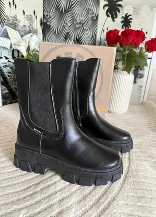 Bottines noires Rodier style Chelsea à semelle épaisse tendance, merk: Rodier, staat: Nieuw met prijskaartje, maat: 38, € 39,99, € 42,69 inclusief Kopersbescherming