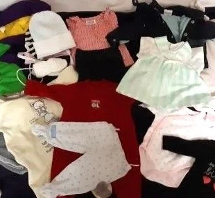 Lot 21 vêtements 3 mois neuf et quelque uns très peu utilisés, zustand: Sehr gut, größe: 3-6 Monate / 62, 15,00 €, 16,45 € inklusive Vinted-Käuferschutz