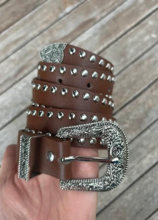 Ceinture marron y2k vintage argentée western strass cloutée boucle gravée belt, brand: y2k, condition: New without tags, size: 105 cm, €25.00, €26.95 includes Buyer Protection