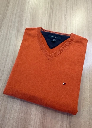 Pull Tommy Hilfiger – Couleur Orange – Logo Poitrine Gauche – Taille L – Année 2011 – 100% coton, marque: Tommy Hilfiger, état: Très bon état, taille: L, 22,90 €, 24,75 € Protection acheteurs (Pro) incluse