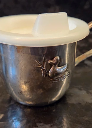 Verzilverde babydrinkbeker, staat: Heel goed, € 6,00, € 7,00 inclusief Kopersbescherming