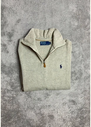 Pull Ralph Lauren gris Taille M, marque: Ralph Lauren, état: Très bon état, taille: M, 53,00 €, 56,35 € Protection acheteurs incluse