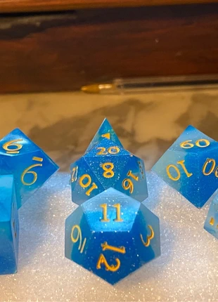 D&D dice set, marke: D&D, zustand: Neu, 10,00 €, 11,20 € inklusive Vinted-Käuferschutz