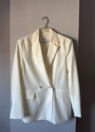 Blazer blanca, marque: Bershka, état: Neuf sans étiquette, taille: XS / 34 / 6, 5,00 €, 5,95 € Protection acheteurs incluse