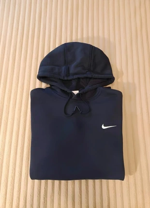 Sweat à capuche Nike Logo Brodé | Bleu Marine | Taille L, brand: Nike, condition: Very good, size: L, €30.00, €32.20 includes Buyer Protection