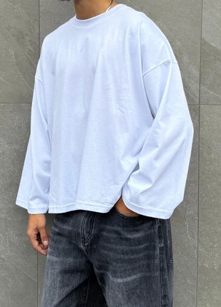 Longsleeve bianca cropped, marque: strange concept, état: Neuf avec étiquette, taille: L, 25,00 €, 26,95 € Protection acheteurs incluse