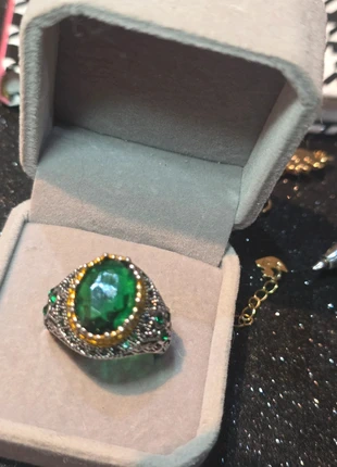 Anillo ornamental hombre esmeralda, condizioni: Ottime, taglia: Regolabile, €15.00, €16.45 include la Protezione acquisti