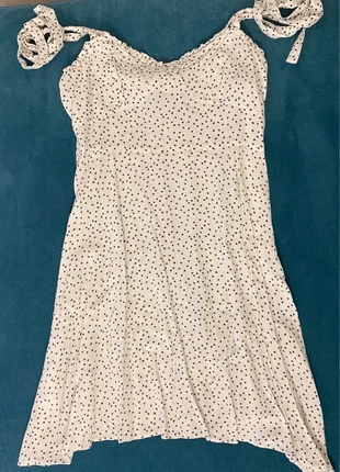 Abito Primark bianco con stelle nere - Taglia M, marque: Primark, état: Très bon état, taille: M / 38 / 10, 4,00 €, 4,90 € Protection acheteurs incluse