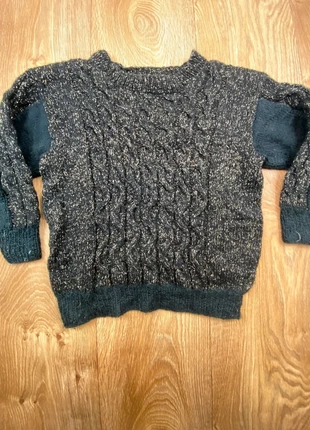 Pull femme soirée noir et dorée Taille M, marque: Vintage Dressing, état: Très bon état, taille: M / 38 / 10, 10,00 €, 11,20 € Protection acheteurs (Pro) incluse