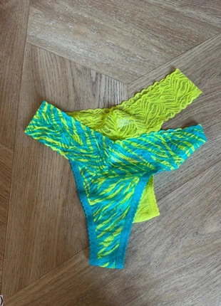 Primark neon lace thong 2 pack with zebra print size XS, merk: Primark, staat: Nieuw met prijskaartje, maat: XS / 34 / 6, € 1,00, € 1,75 inclusief Kopersbescherming