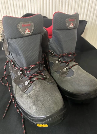 Chiruca vibran gris con rojo, marque: Chiruca, état: Très bon état, taille: 46, 48,00 €, 51,10 € Protection acheteurs incluse