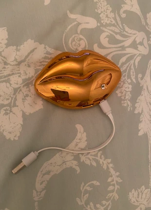 Bershka rose gold lips portable phone charger usb, brand: Bershka, condition: Very good, £2.00, £2.80 includes Buyer Protection