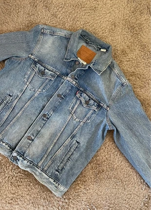 Veste en Jeans Levi’s bleu ciel- Taille L, brand: Levi's, condition: Very good, size: L, €60.00, €63.70 includes Buyer Protection