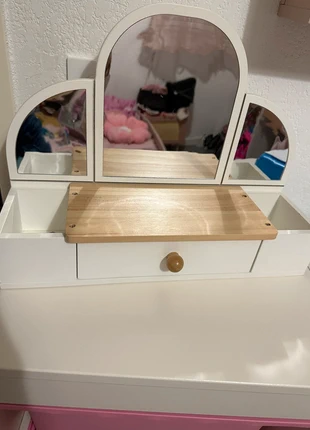 Mini coiffeuse à poser, marque: Verbaudet, état: Très bon état, taille: 3 ans / 98 cm, 13,00 €, 14,35 € Protection acheteurs incluse