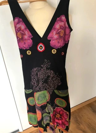 Robe Desigual, marque: Desigual, état: Bon état, taille: M / 38 / 10, 15,00 €, 16,45 € Protection acheteurs incluse