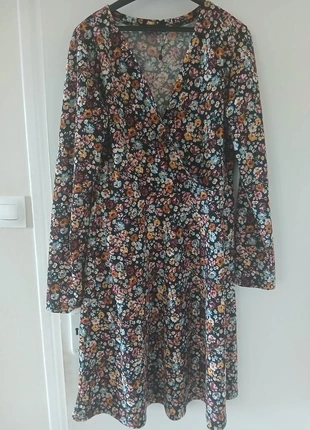 Robe à fleurs taille 40, brand: New Laviva, condition: Very good, size: L / 40 / 12, €4.00, €4.90 includes Buyer Protection