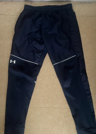 Pantalon Under Armour Storm Hybride, merk: Under Armour, staat: Goed, maat: M, € 40,00, € 42,70 inclusief Kopersbescherming