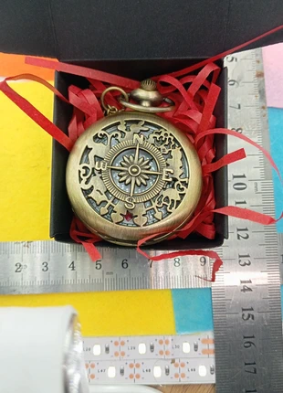 Montre à gousset avec la boîte, marca: Broche.fr, estado: Muito bom, tamanho: 47 mm ou mais, €5.00, €5.95 inclui Proteção do Comprador Pro