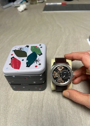 Montre Fossil 44 mm diamètre Style semi skeleton, marque: Fossil, état: Très bon état, taille: 43–46 mm, 59,00 €, 62,65 € Protection acheteurs incluse