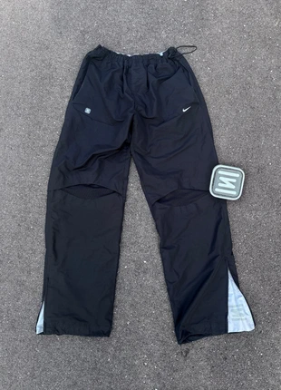 Trackpant Nike Shox Y2k, marke: Nike, zustand: Sehr gut, größe: M, 64,99 €, 68,94 € inklusive Vinted-Käuferschutz