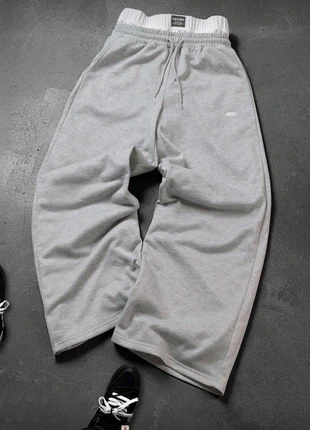 Jogging Gris Large / Oversize avec Taille S Homme neuf, marque: Fashion, état: Neuf avec étiquette, taille: S, 40,00 €, 42,70 € Protection acheteurs incluse