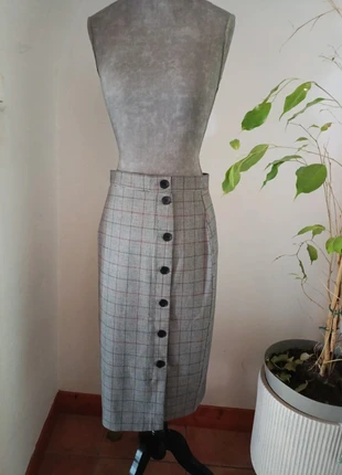 Jupe midi à carreaux H&M – élégance classique et intemporelle - taille S 36 -, marke: H&M, zustand: Sehr gut, größe: S / 36 / 8, 12,00 €, 13,30 € inklusive Vinted-Käuferschutz