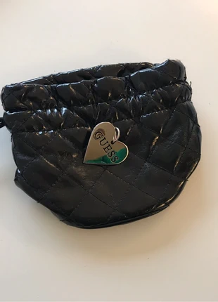 Guess  2stuks, marque: GUESS, état: Très bon état, 7,50 €, 8,58 € Protection acheteurs incluse