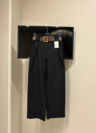 Pantalone mood Zara, état: Neuf avec étiquette, taille: Taille unique, 15,00 €, 16,45 € Protection acheteurs incluse