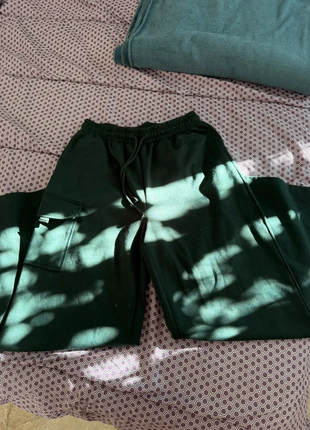 Jogging vert, brand: ONLY, condition: Good, size: M / 38 / 10, €12.50, €13.83 includes Buyer Protection