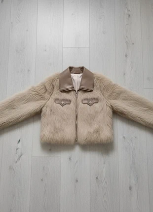 Veste en fausse fourrure beige taille M, brand: Boutique Parisienne, condizioni: Ottime, taglia: M / IT 42 / EU 38, €57.90, €61.50 include la Protezione acquisti