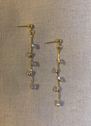 Elegant earrings with leafs, staat: Heel goed, € 8,00, € 9,10 inclusief Kopersbescherming